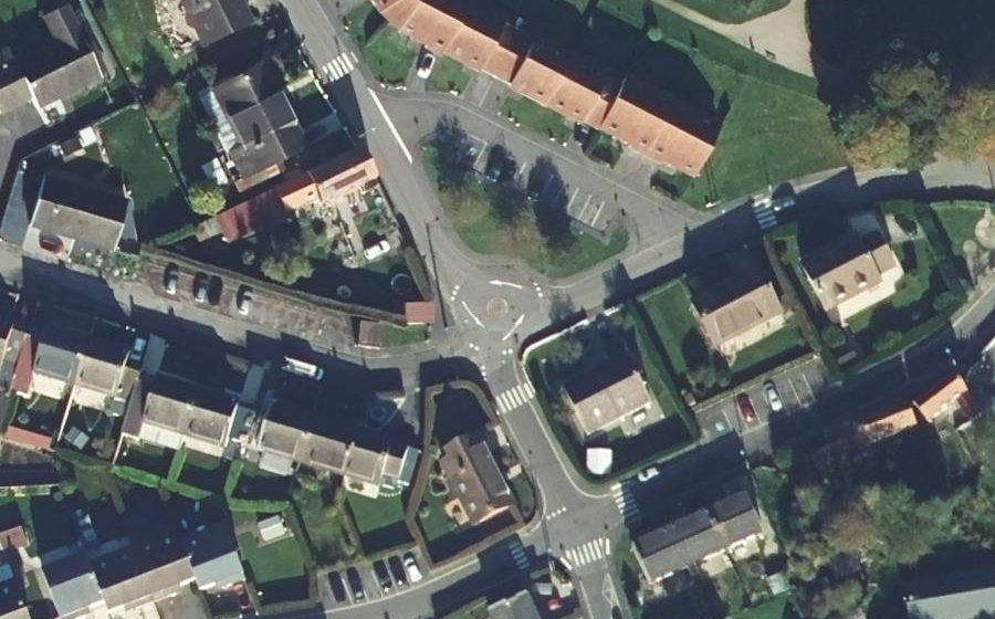 Vue aérienne du Rond-point anonyme n°760941876