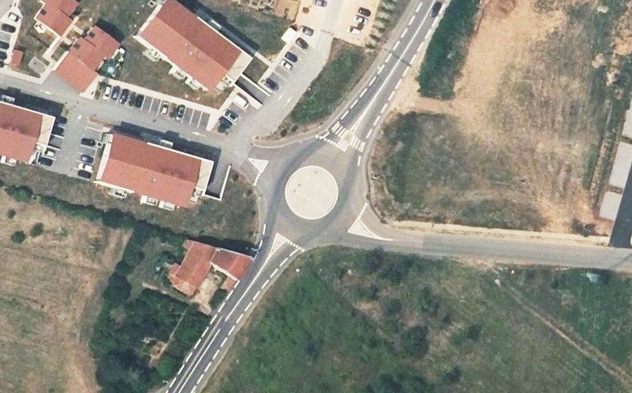 Vue aérienne du Rond-point anonyme n°761102830