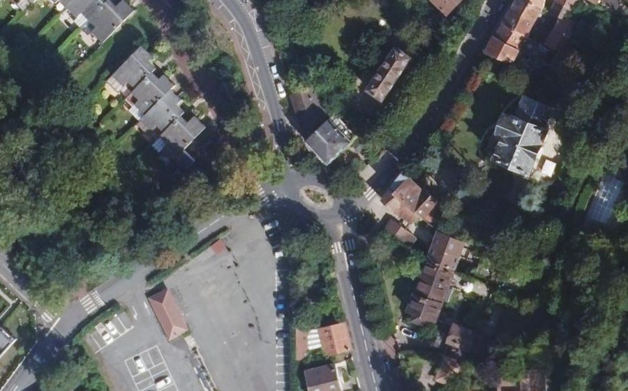 Vue aérienne du Rond-point anonyme n°761939848