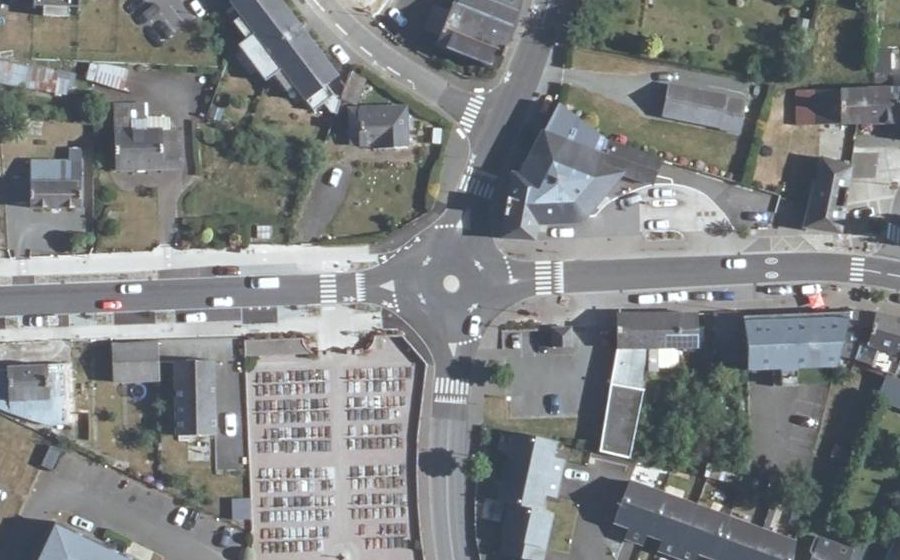 Vue aérienne du Rond-point anonyme n°761989876