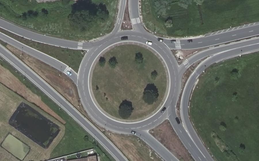Vue aérienne du Rond-point anonyme n°764270598