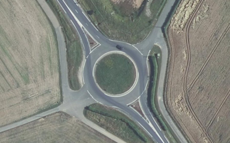 Vue aérienne du Rond-point anonyme n°7643386
