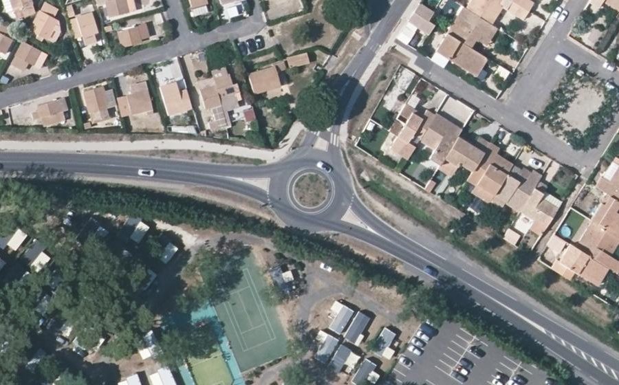 Vue aérienne du Rond-point anonyme n°765520842