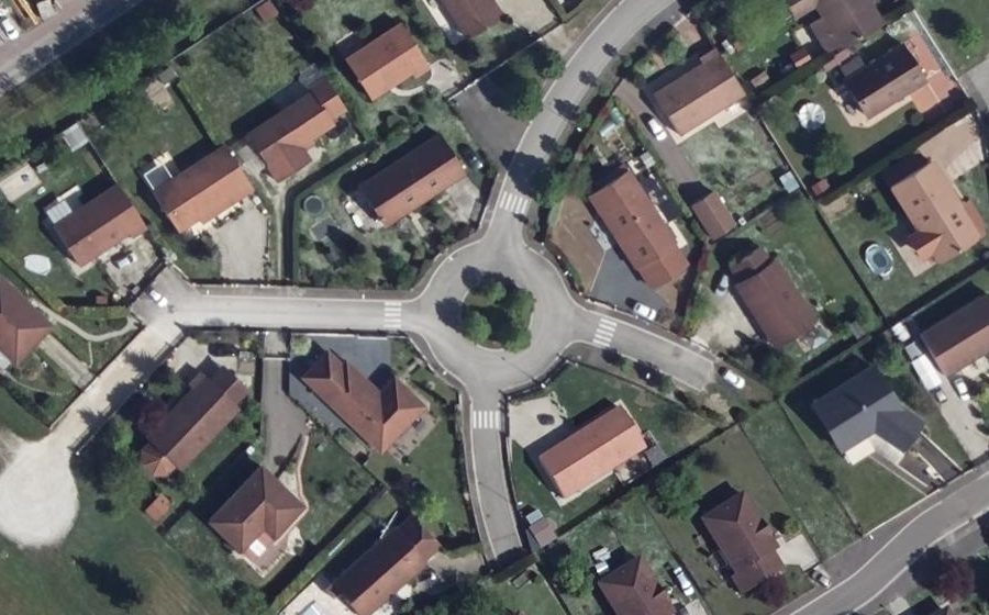 Vue aérienne du Rond-point anonyme n°76586014