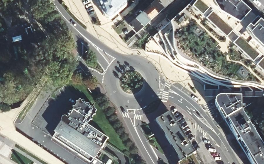 Vue aérienne du Rond-point anonyme n°769085918