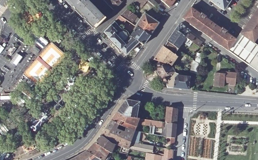 Vue aérienne du Rond-point anonyme n°771094016