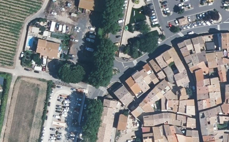 Vue aérienne du Rond-Point Jeanne-Émilie de Villeneuve