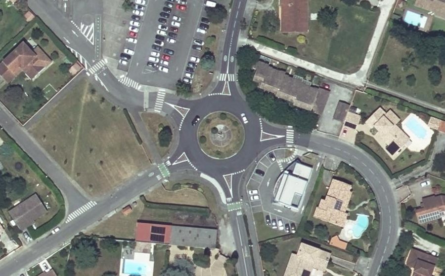 Vue aérienne du Rond-point anonyme n°7744622