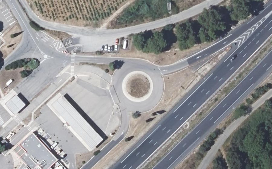 Vue aérienne du Rond-point anonyme n°777927118