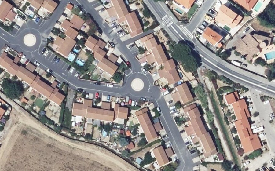 Vue aérienne du Rond-point anonyme n°778559737