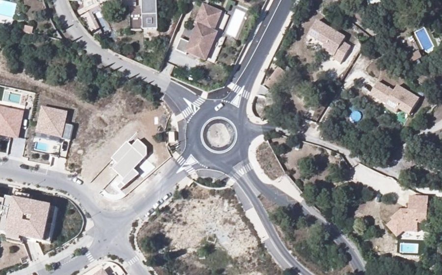 Vue aérienne du Rond-point anonyme n°778991119