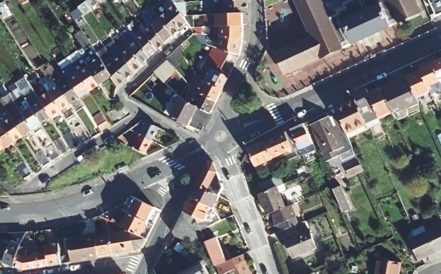 Vue aérienne du Rond-point anonyme n°779435674