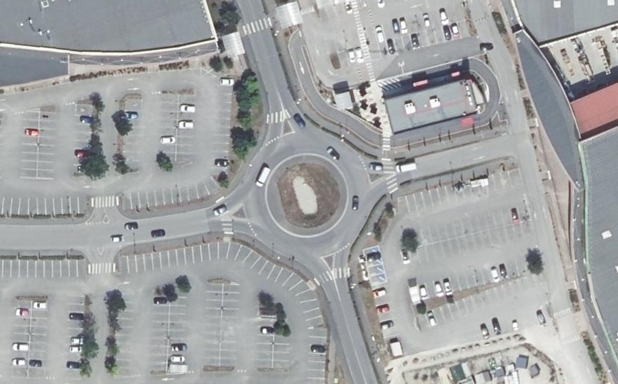 Vue aérienne du Rond-point anonyme n°78021016