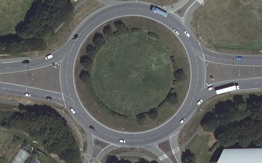 Vue aérienne du Rond-point anonyme n°7829359