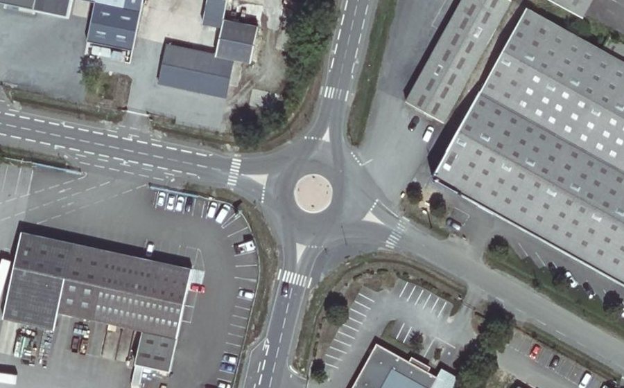 Vue aérienne du Rond-point anonyme n°7829369