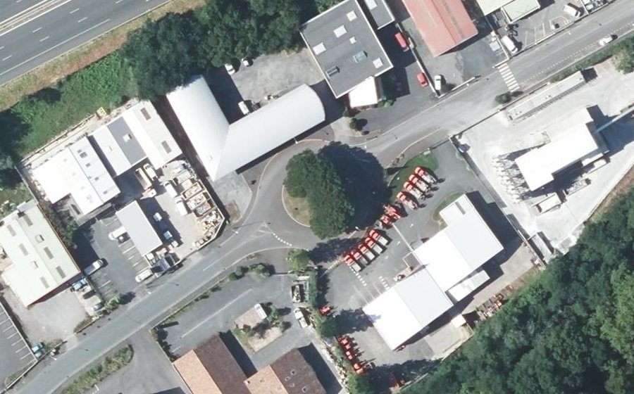 Vue aérienne du Rond-point anonyme n°78377788