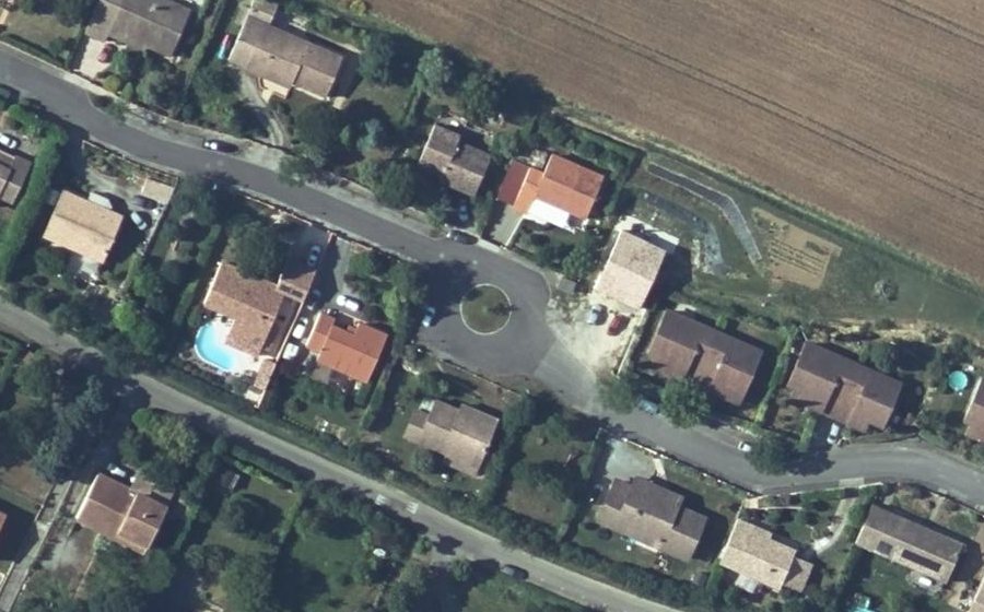 Vue aérienne du Rond-point anonyme n°785389978