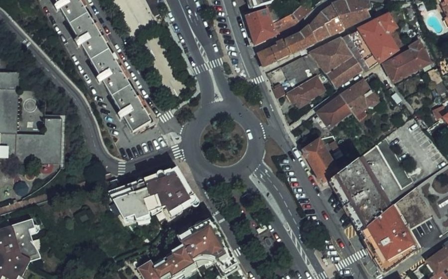Vue aérienne du Rond-point anonyme n°785950730