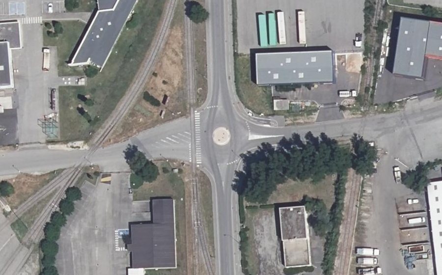 Vue aérienne du Rond-point anonyme n°790911644