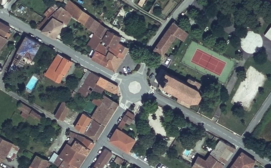 Vue aérienne du Rond-point anonyme n°791354778