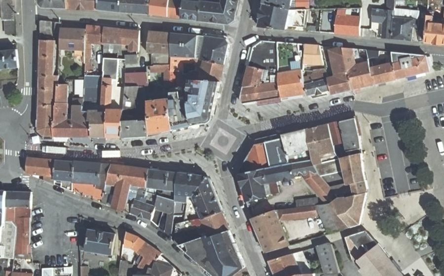 Vue aérienne du Rond-point anonyme n°793774407