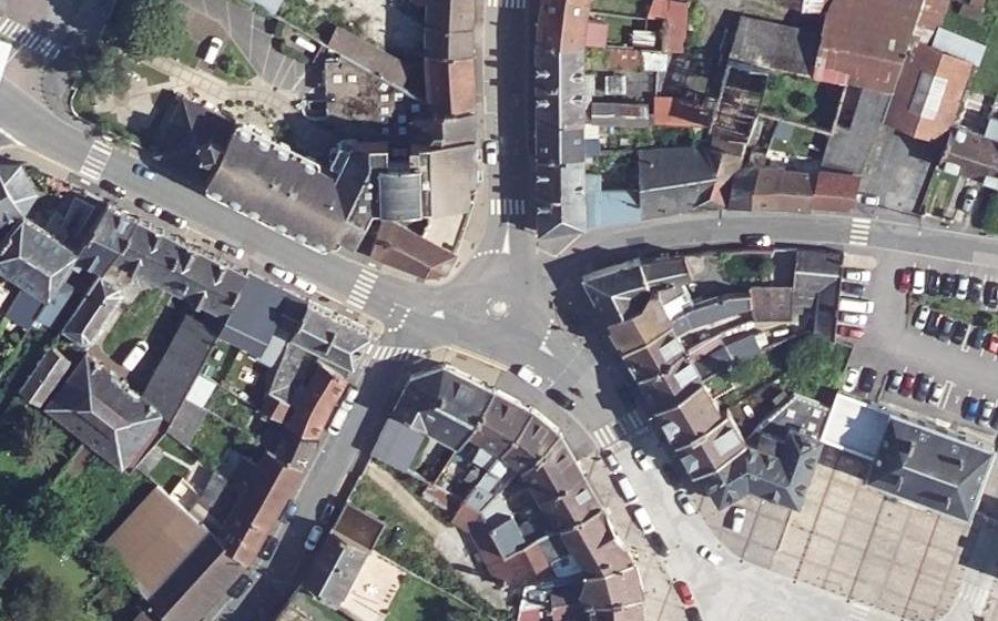 Vue aérienne du Rond-point anonyme n°794889254