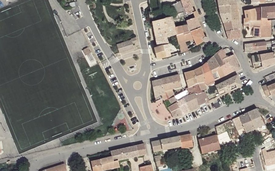 Vue aérienne du Rond-point anonyme n°795101280
