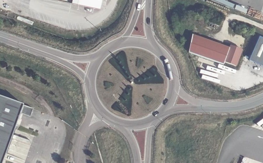 Vue aérienne du Rond-point anonyme n°7956379
