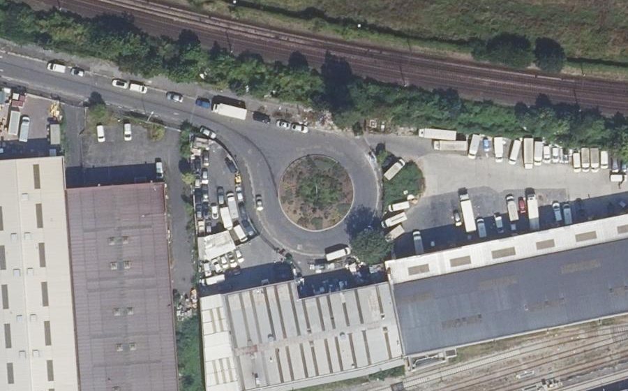 Vue aérienne du Rond-point anonyme n°796539388