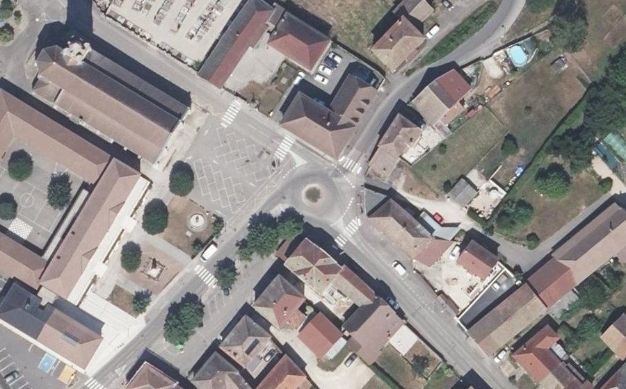 Vue aérienne du Place Déodat Gratet de Dolomieu