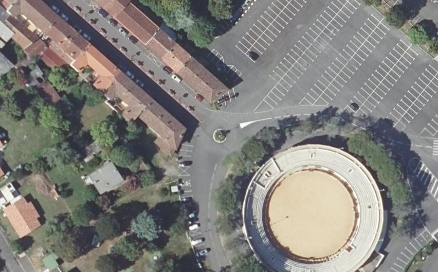 Vue aérienne du Rond-point anonyme n°797233543