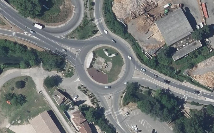 Vue aérienne du Rond-point anonyme n°7985569
