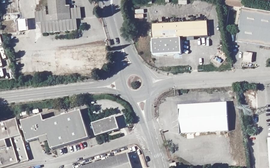 Vue aérienne du Rond-point anonyme n°7986252