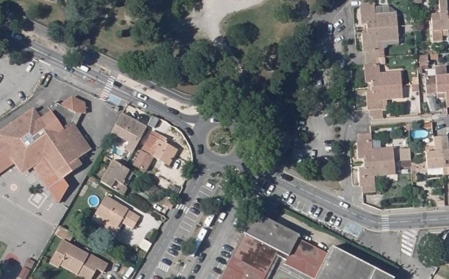 Vue aérienne du Rond-point anonyme n°7986354