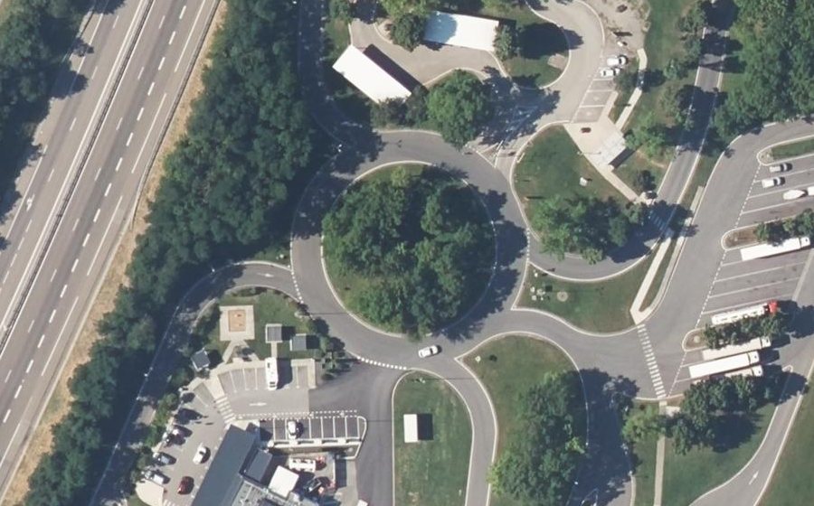 Vue aérienne du Rond-point anonyme n°7987068