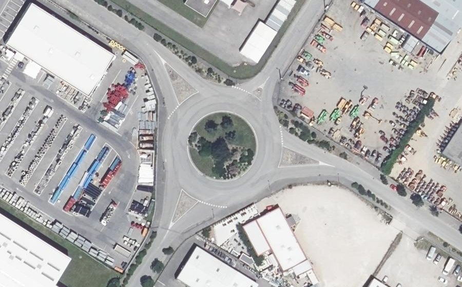 Vue aérienne du Rond-point anonyme n°7987574