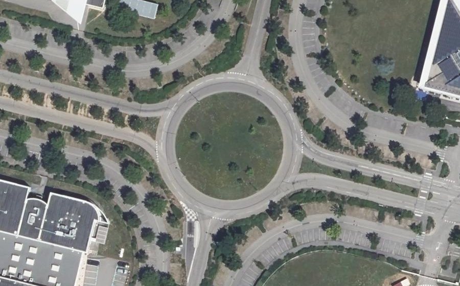 Vue aérienne du Rond-point anonyme n°7988037
