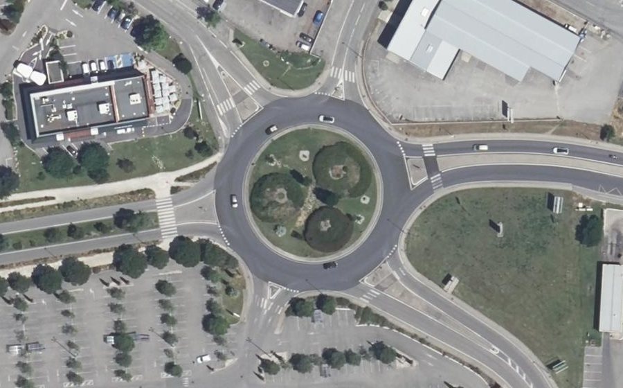 Vue aérienne du Rond-point anonyme n°7988123
