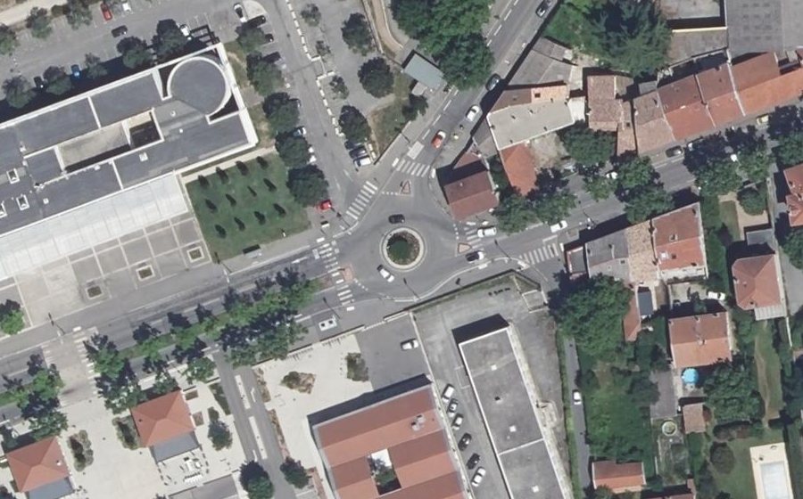 Vue aérienne du Rond-point anonyme n°7988168