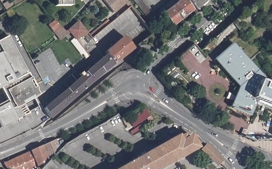 Vue aérienne du Rond-point anonyme n°7988235