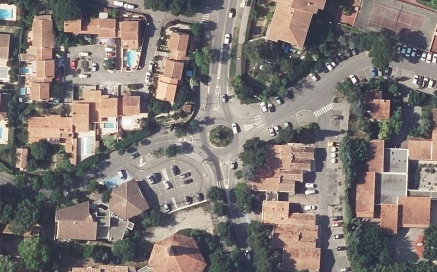 Vue aérienne du Rond-Point Père Pierre Aguesse