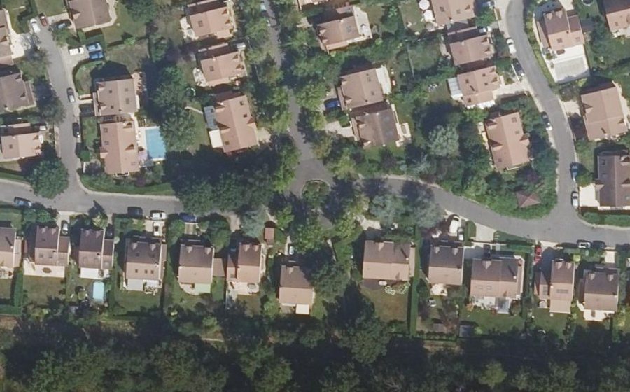 Vue aérienne du Rond-point anonyme n°799066811
