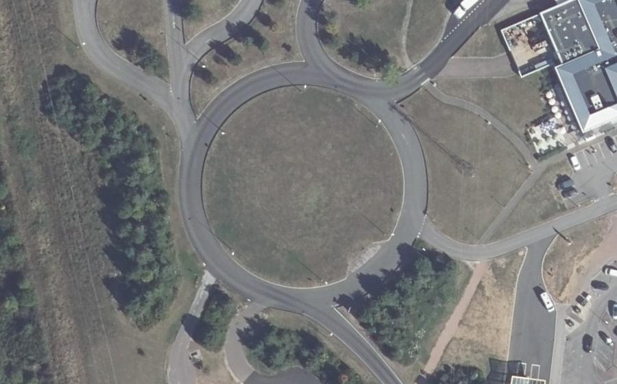 Vue aérienne du Rond-point anonyme n°80130505