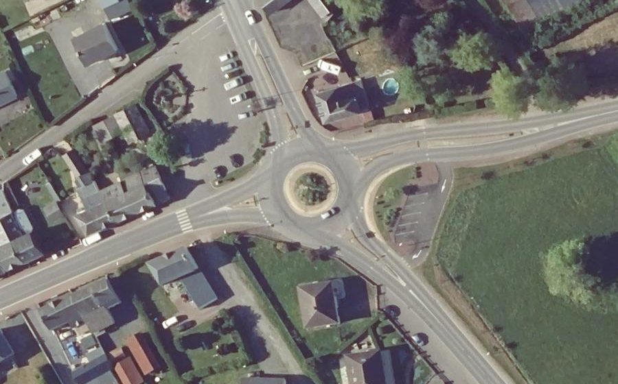Vue aérienne du Rond-point anonyme n°801519692