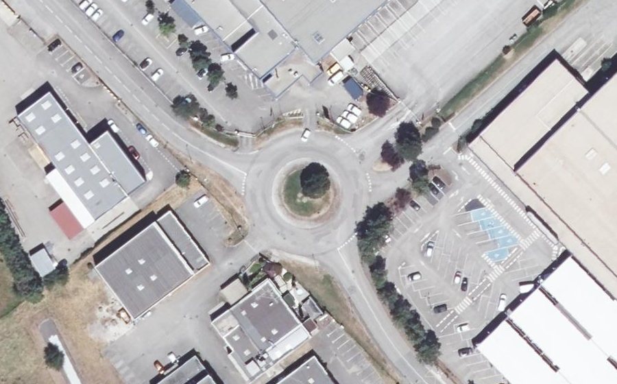 Vue aérienne du Rond-point anonyme n°8015653