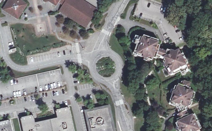 Vue aérienne du Rond-point anonyme n°8015838