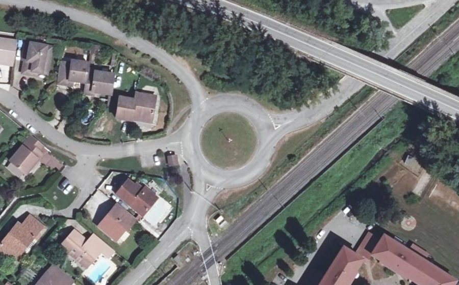 Vue aérienne du Rond-point anonyme n°8015898