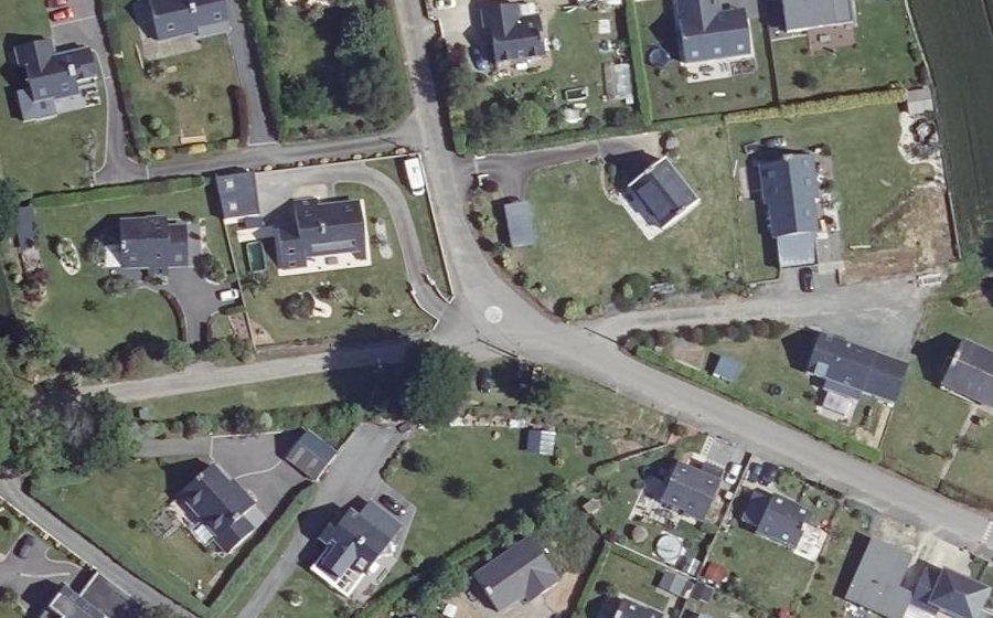 Vue aérienne du Rond-point anonyme n°802152793