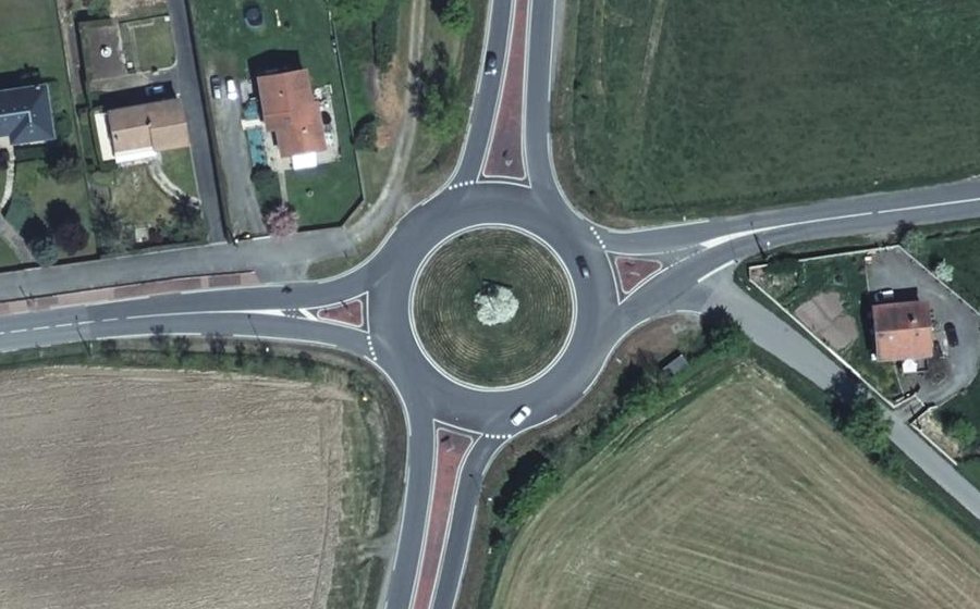 Vue aérienne du Rond-point anonyme n°8022437