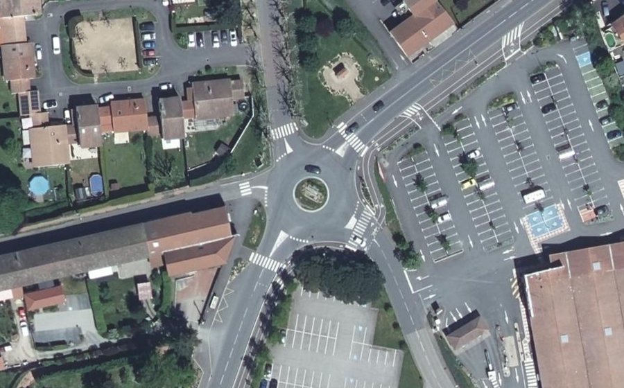 Vue aérienne du Rond-point anonyme n°8022442